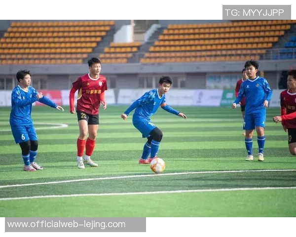 足球明星摆台精彩瞬间集锦视频分享尽享足球魅力与明星风采